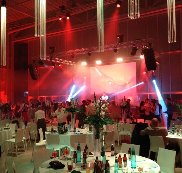 Event Konzert Line-Array System – Setup M – 2