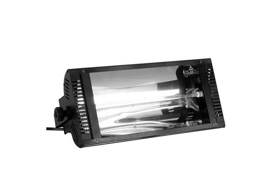 Disko-LED-Scheinwerfer-Set mieten – Derby, Strobo, UV-Licht, Floorspots, Fluter | Berlin – Thumbnail 6
