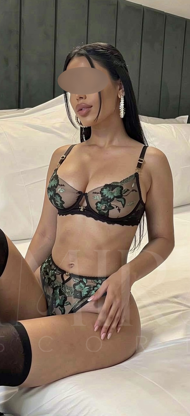 Escort Mirella buchen München – High Class Latina-Begleitung bei AMIRA ESCORTS – 2