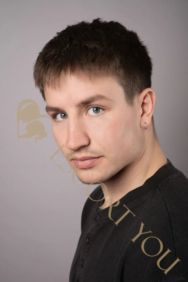Callboy Köln buchen – Julien | High Class Escort – 2