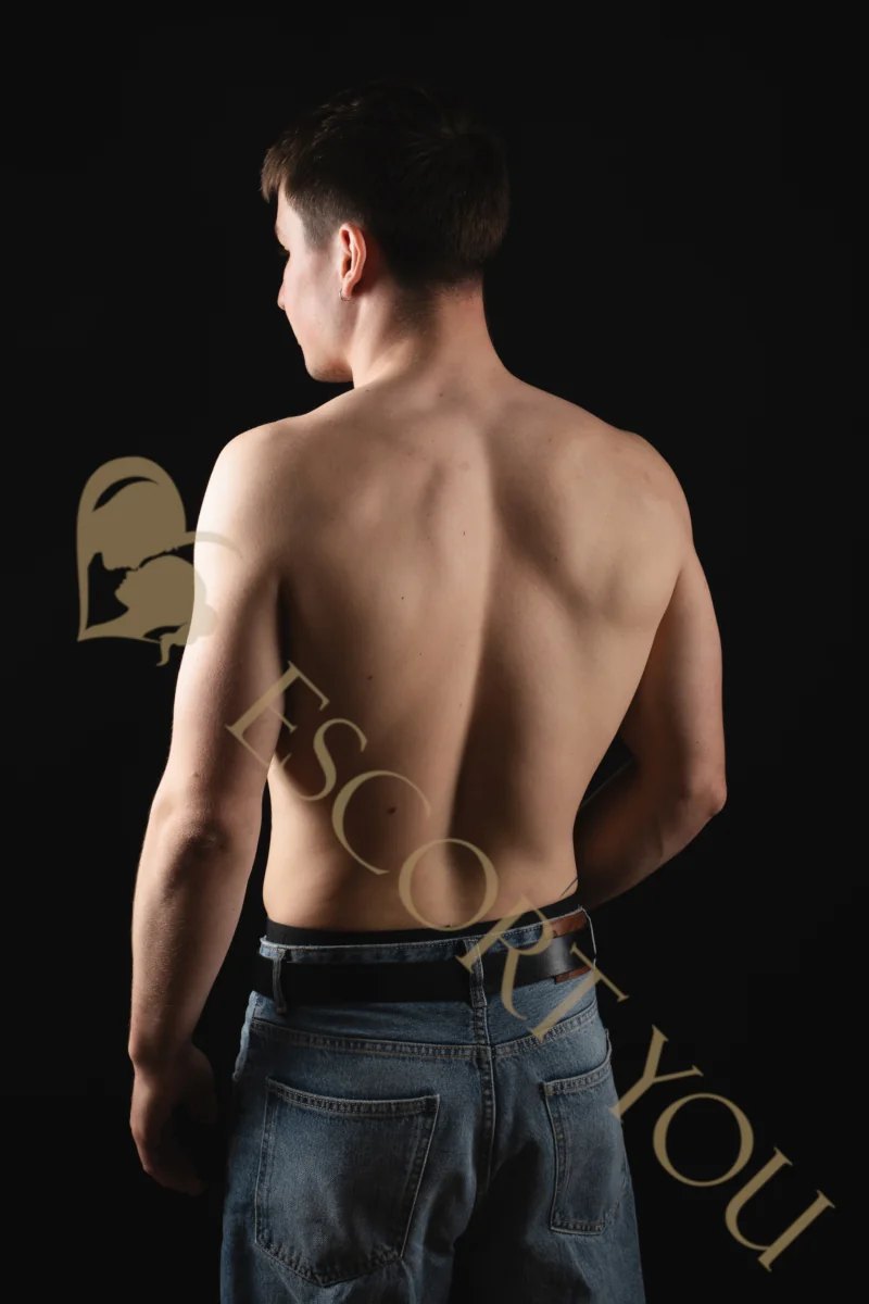 Callboy Köln buchen – Julien | High Class Escort – Thumbnail 8