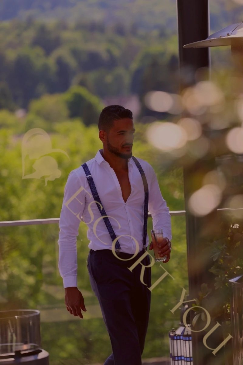 Callboy Karlsruhe buchen – Johnny | High Class Escort – 5
