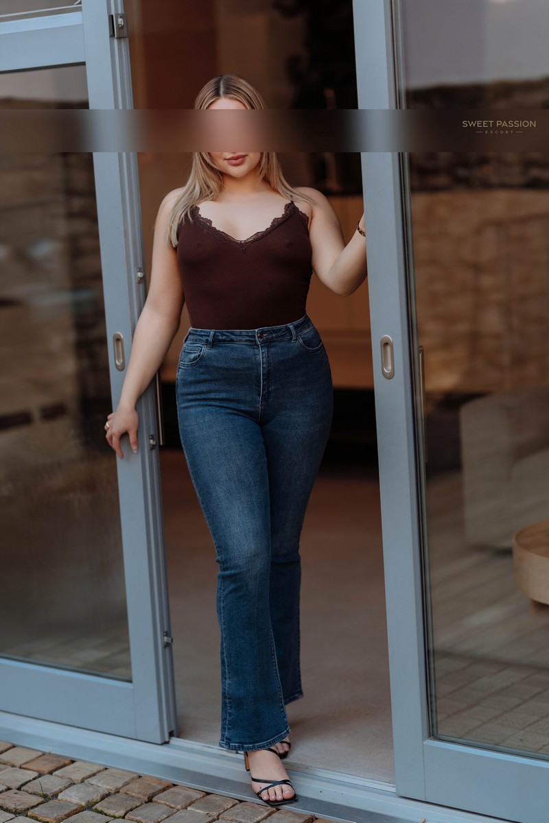 Escort Nayla Köln – High Class Begleitung – 3