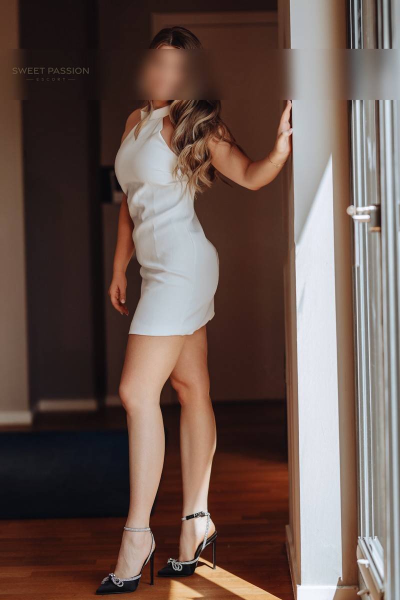 Escort Lucy Hamburg – High Class Begleitung – 2