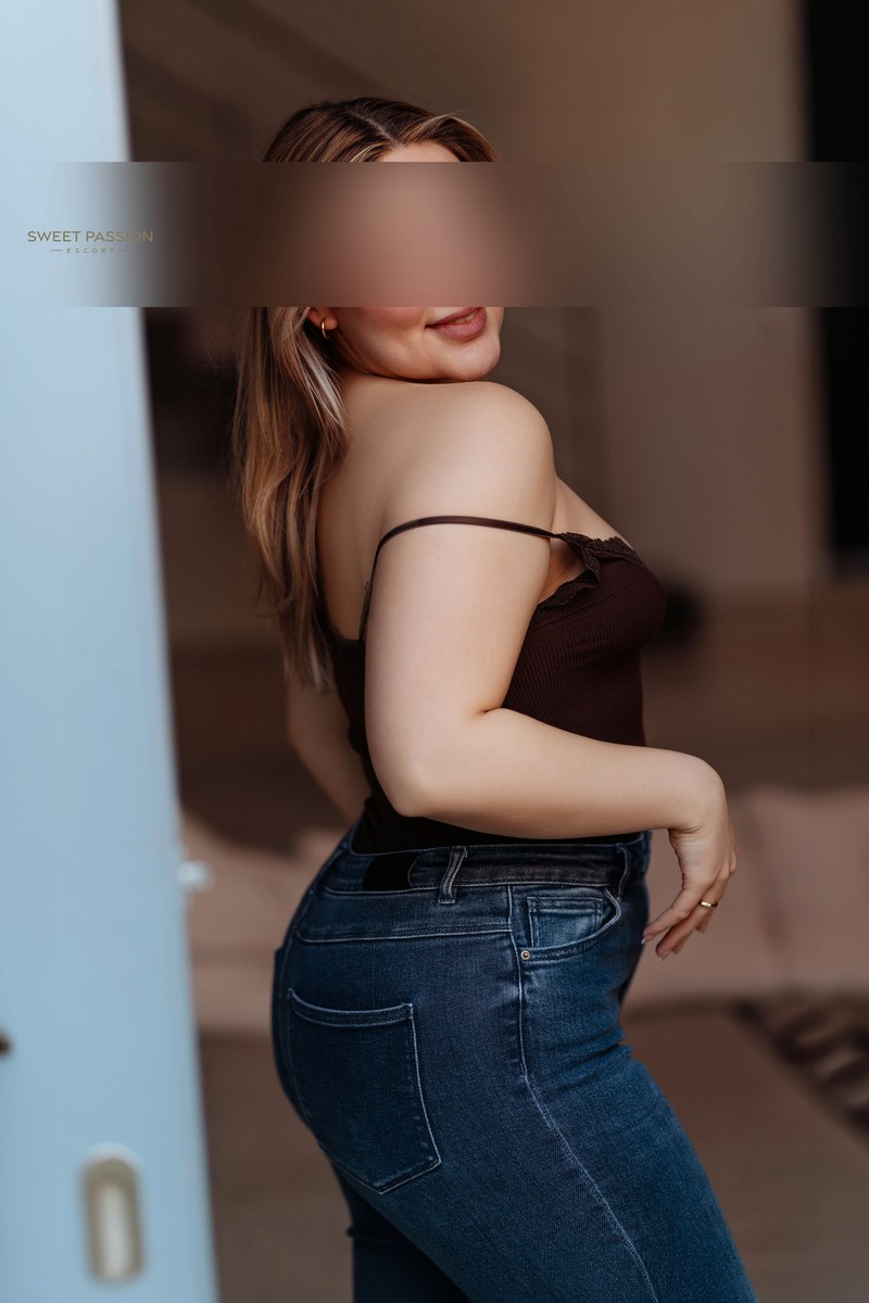 Escort Nayla Köln – High Class Begleitung – 2