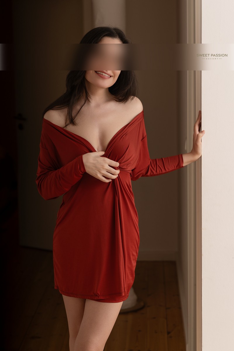 Escort Ayla Berlin – High Class Begleitung – Thumbnail 6