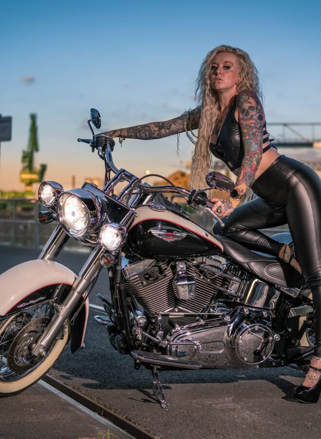 Stripperin Mia Rose Ink Darmstadt buchen – Stripshow & Showact – 4