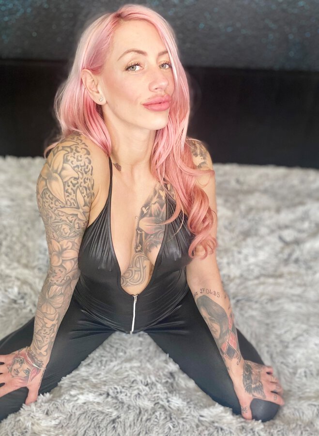 Stripperin Harleen Van Hynten Berlin buchen – Stripshow & Showact – 5