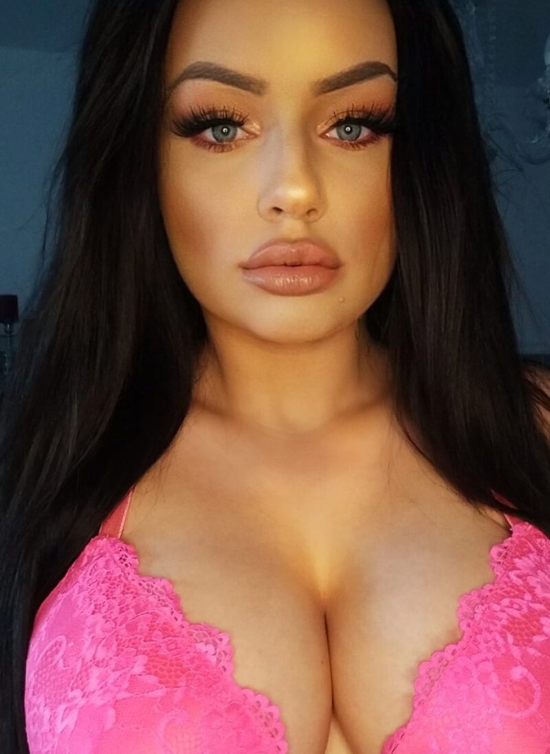 Stripperin Larissa Lingen buchen – Stripshow & Showact