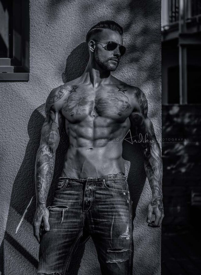 Stripper Mike Düsseldorf buchen – Stripshow & Showact – Thumbnail 8