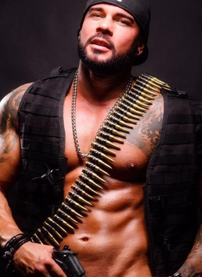 Stripper Leif Hamburg buchen – Stripshow & Showact