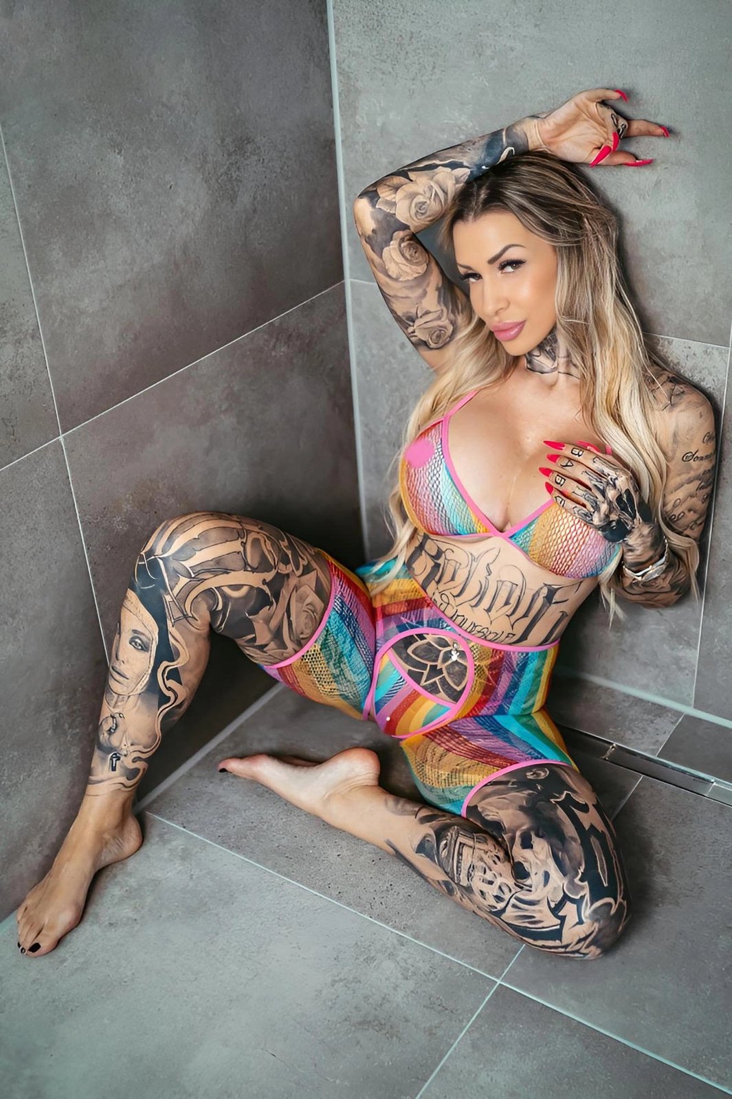 Stripperin Amanda Hard Hannover buchen – Stripshow & Showact – Thumbnail 8