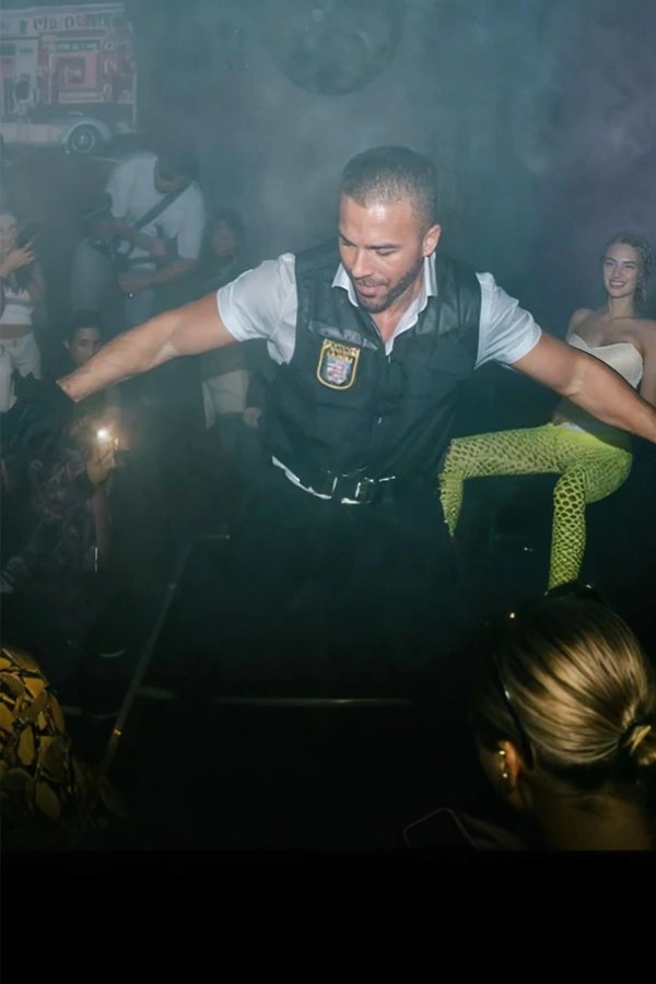 Stripper Santiago Wiesbaden buchen – Stripshow & Showact – 3