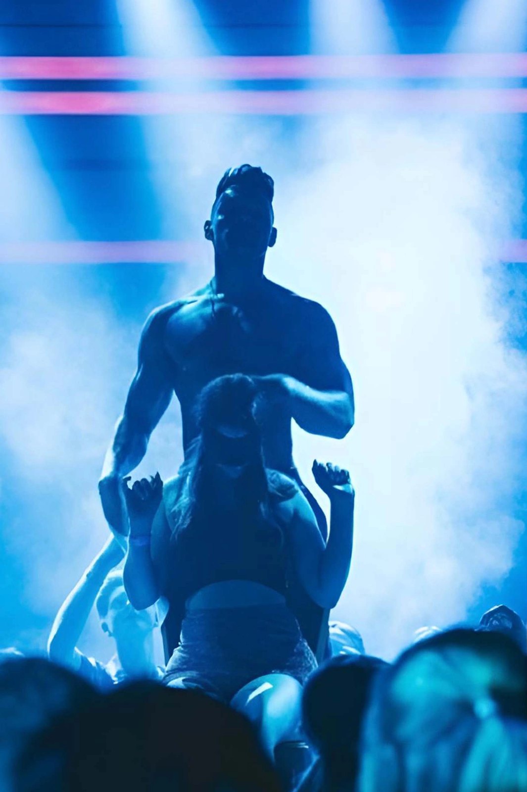 Stripper Myles Wilhelmshaven buchen – Stripshow & Showact – Thumbnail 6