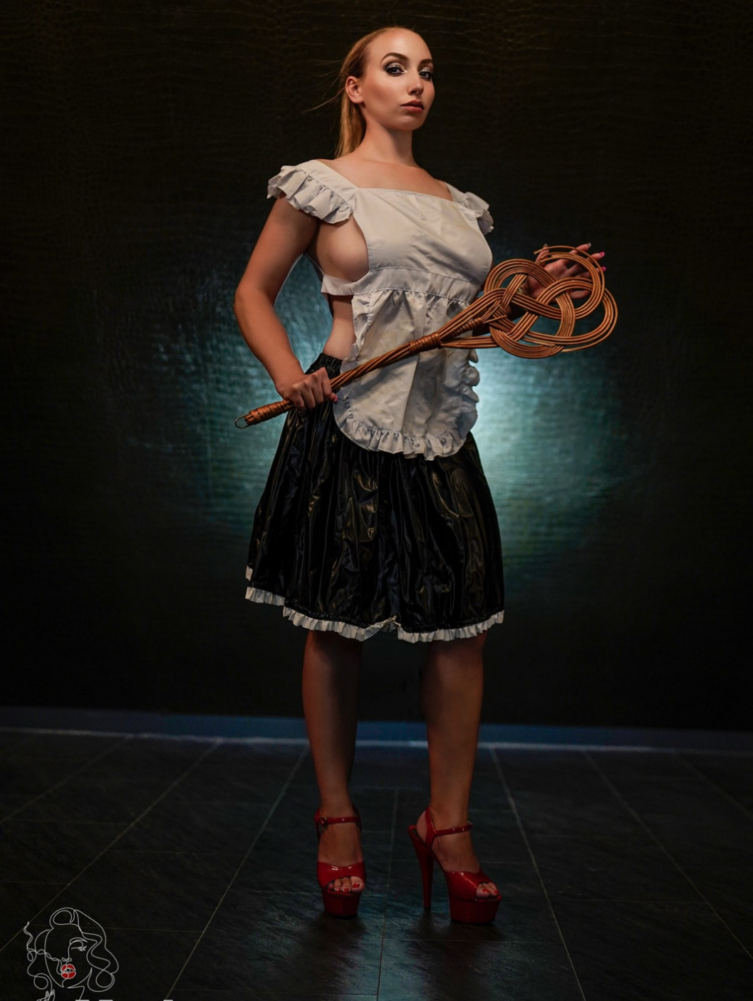 Dienerin Geisha – Escort in Frankfurt & Bad Homburg buchen – 4