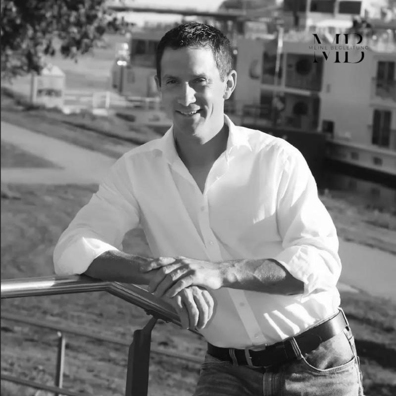 Escort Fabian aus Offenburg buchen – High Class Begleitung