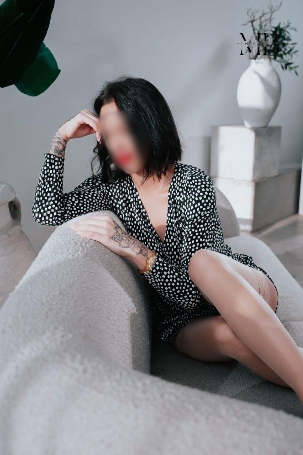 Escort Alina aus Essen buchen – High Class Begleitung – Thumbnail 12