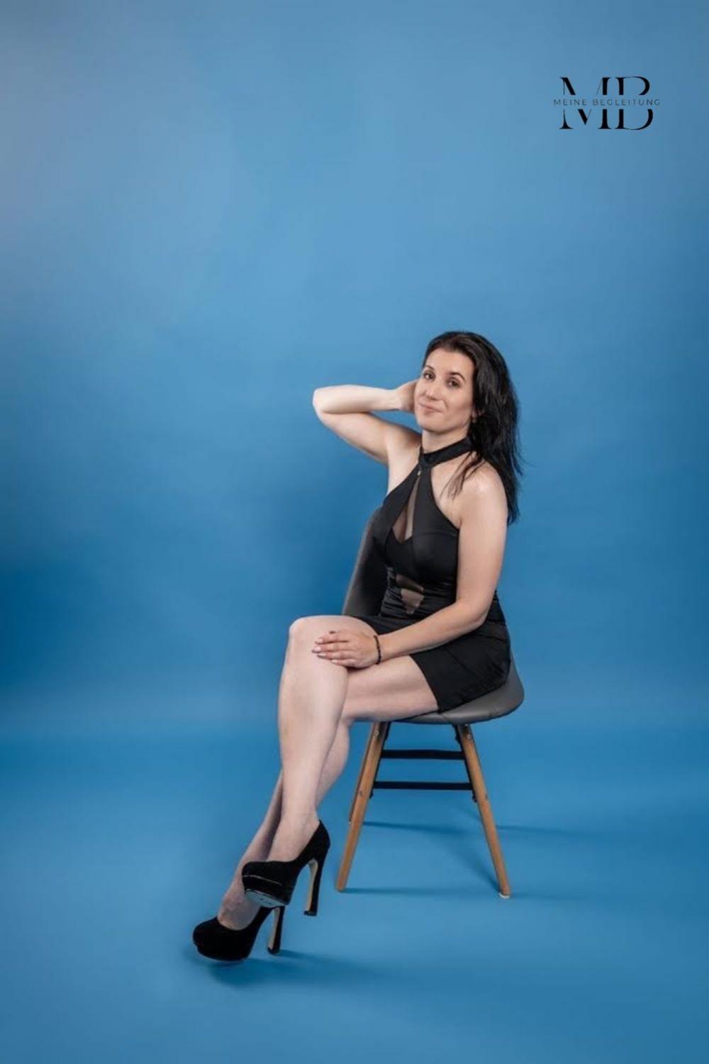 Escort Shannia aus Mannheim buchen – High Class Begleitung – Thumbnail 8