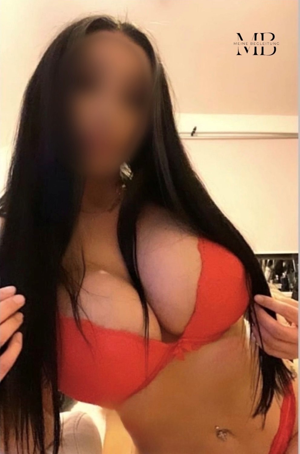 Escort Aaliyah aus Ulm buchen – High Class Begleitung – 3