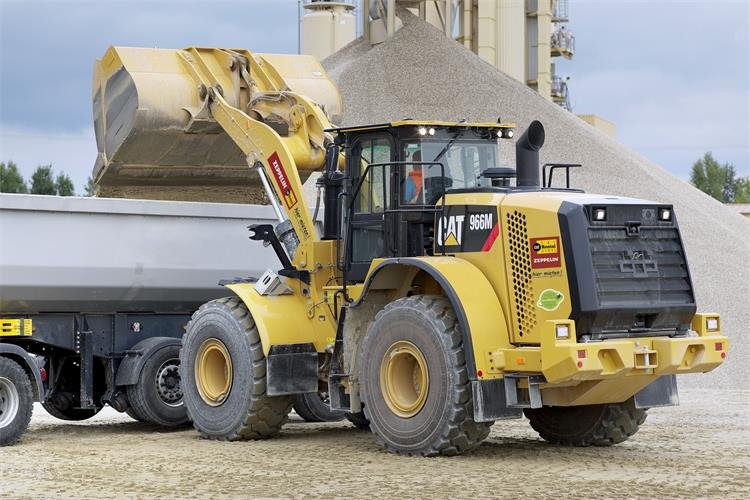 Radlader CAT 966M (4,2 m³) mieten