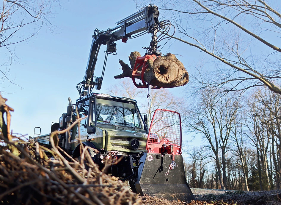 Forsttechnik für professionelle Baum- & Waldpflege mieten