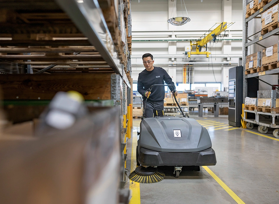 Kärcher Reinigungsgeräte für Gewerbe und Industrie mieten