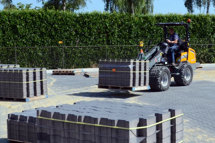 G2700 HD mieten