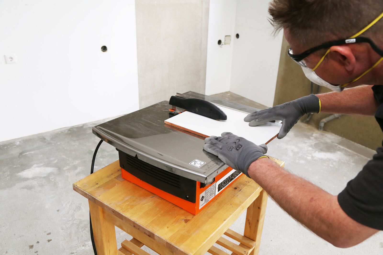 Fliesenschneider - 400mm - 230V mieten