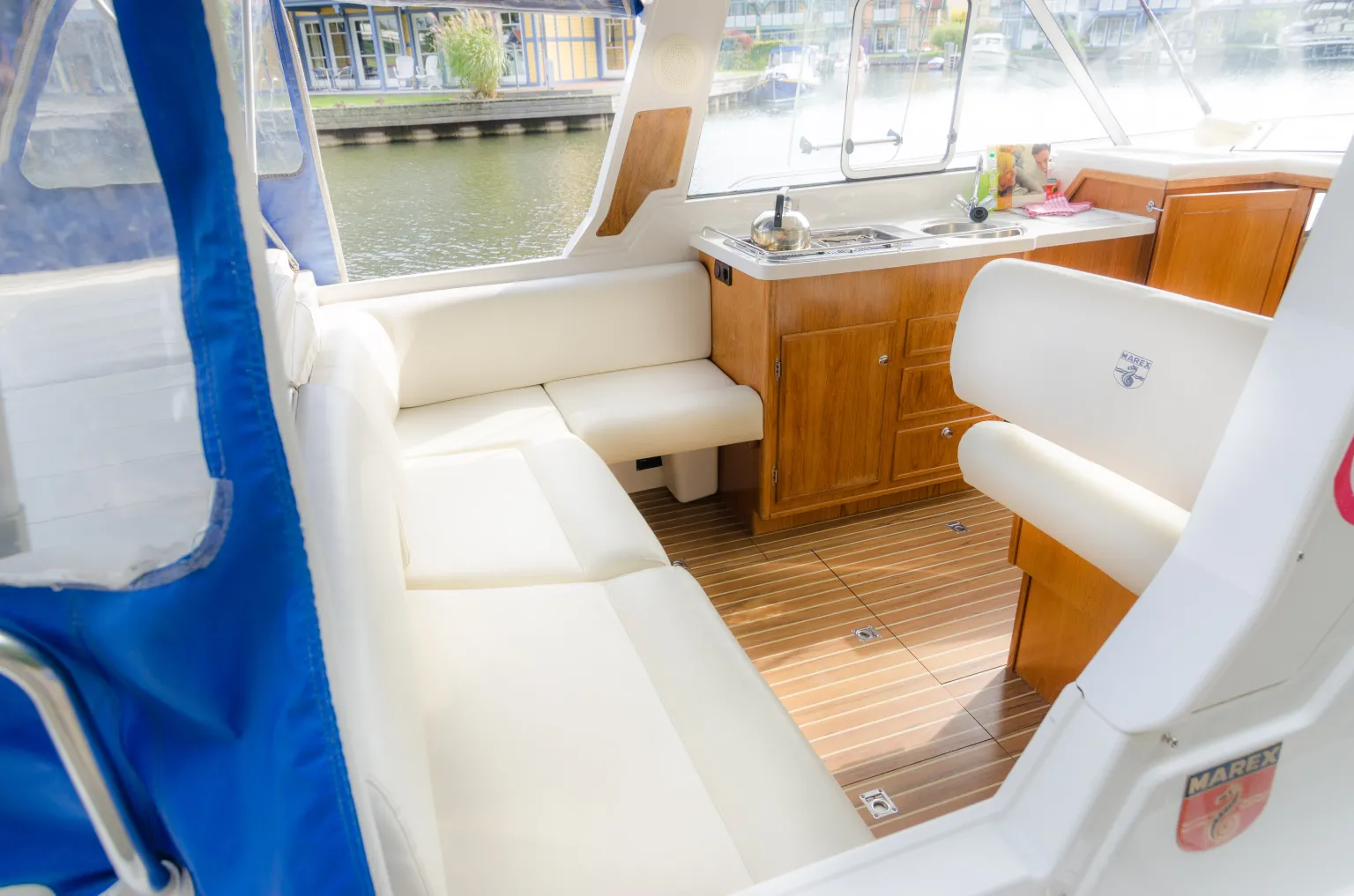Familien-Cruiser Marex Holiday 280 "Carina" mieten – 4