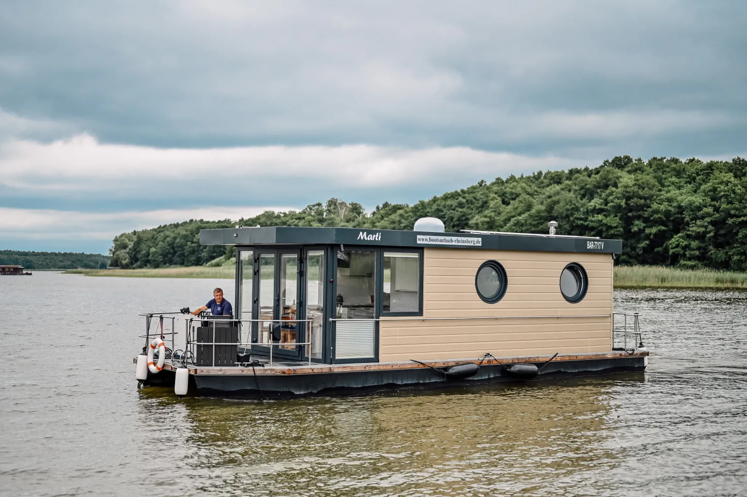 Hausboot Katamaran Deluxe "Marti" mieten – 4