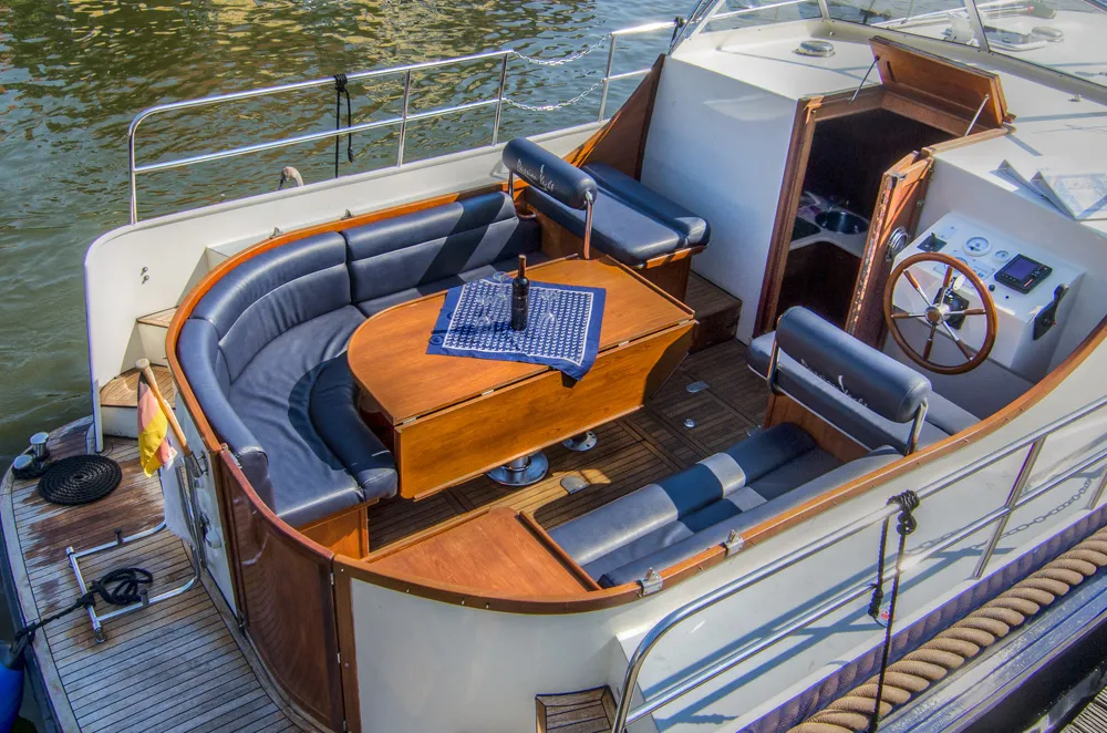 Stahl-Motoryacht Passion 1000 "Maria" mieten – 3
