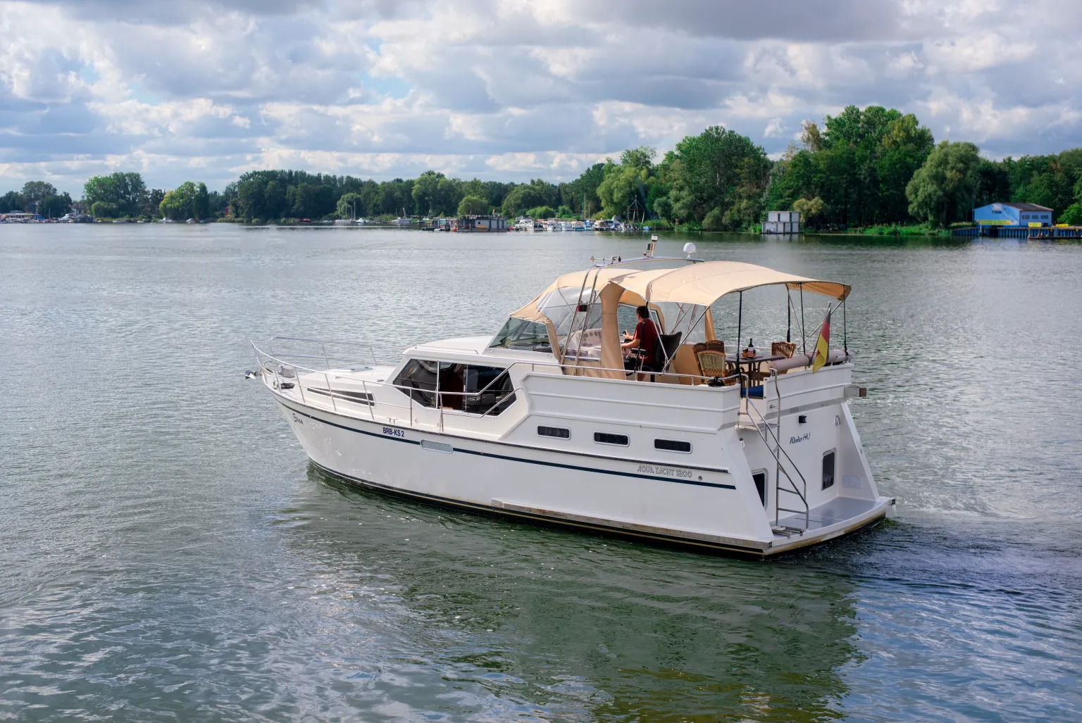 Stahl-Motoryacht Aqua Yacht 1200 "Siva" mieten – 4
