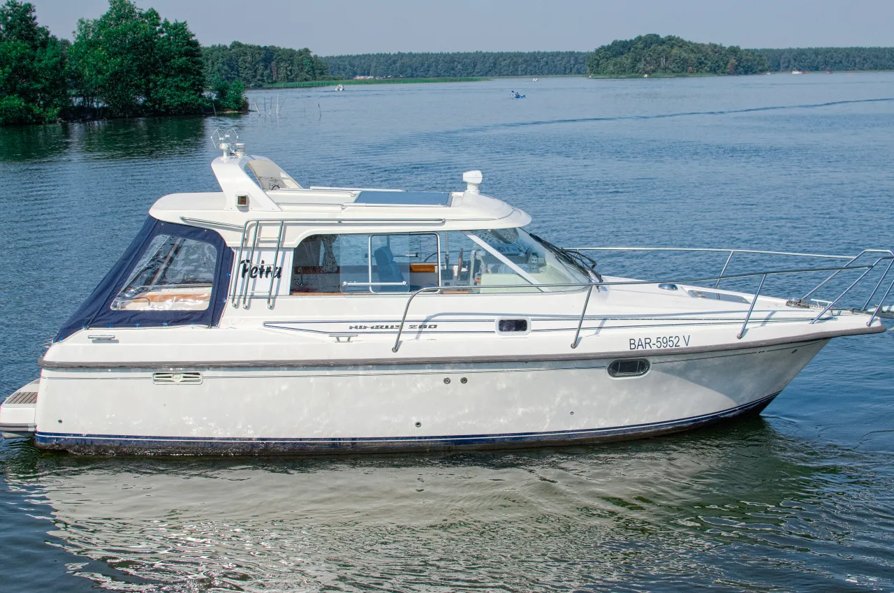 Familien-Cruiser Nimbus 280 Coupe "Petra" mieten – 3