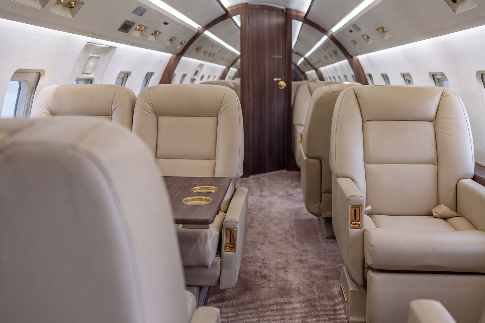 Privatjet Challenger 604 D-AFAB chartern / mieten – 2