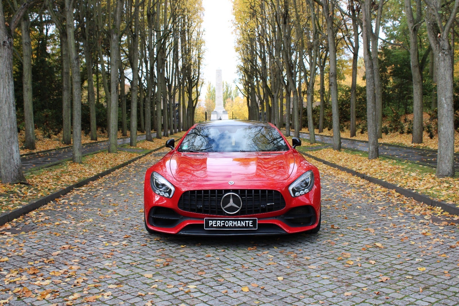 Mercedes AMG GT Coupé mieten bei Performante Car Rental
