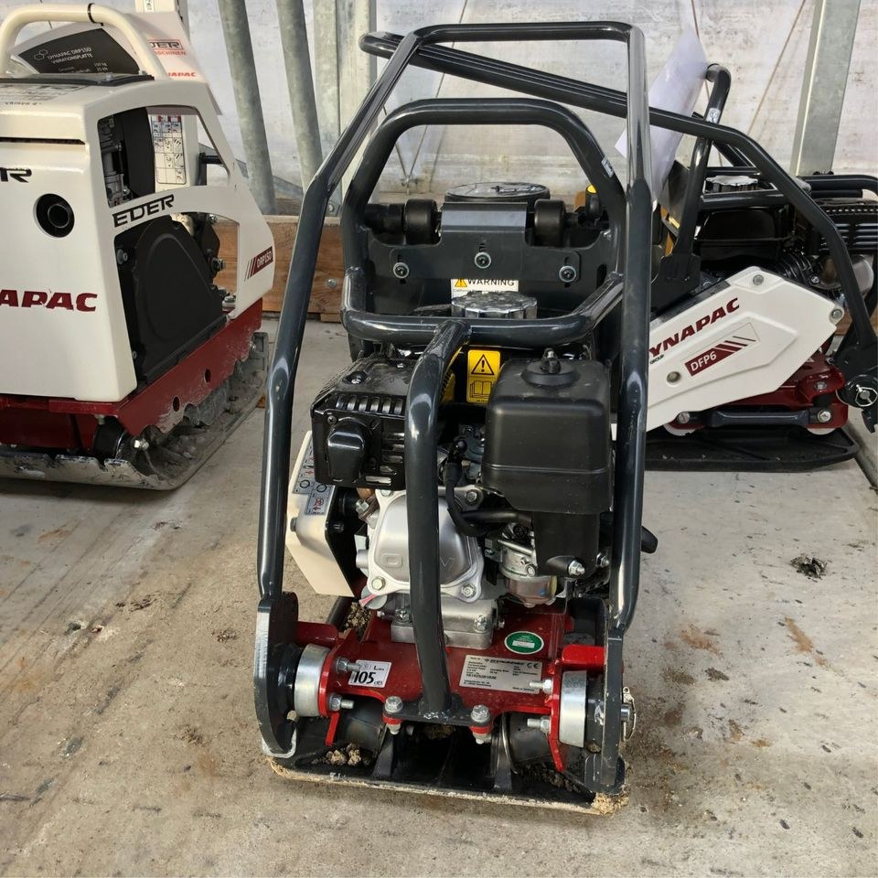 Rüttelplatte 65kg Dynapac DFP6 mieten in Tuntenhausen bei EDER GmbH – 3