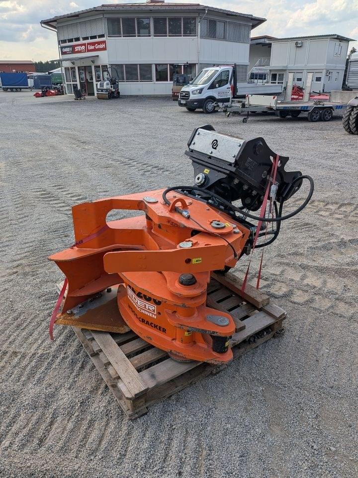 Woodcracker Westtech CL260 OQ65 mieten in Tuntenhausen bei EDER GmbH