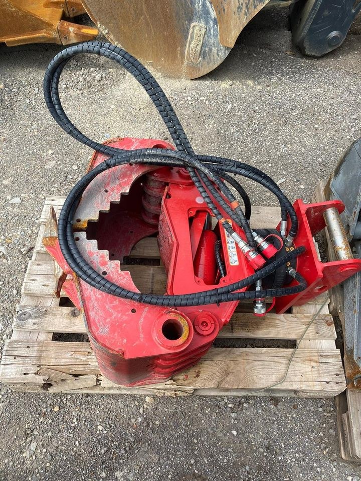 Universalgreifer Martin MS03 mieten in Tuntenhausen bei EDER GmbH