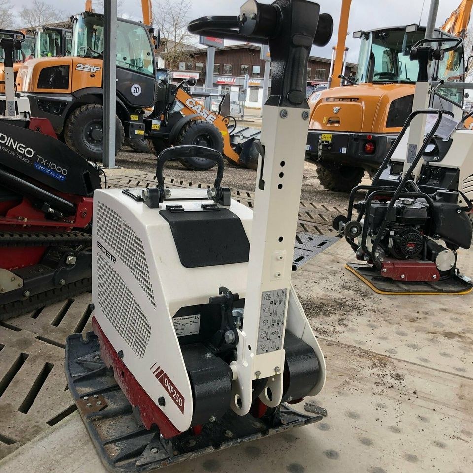 Rüttelplatte 260kg Dynapac DRP25D mieten in Tuntenhausen – 3