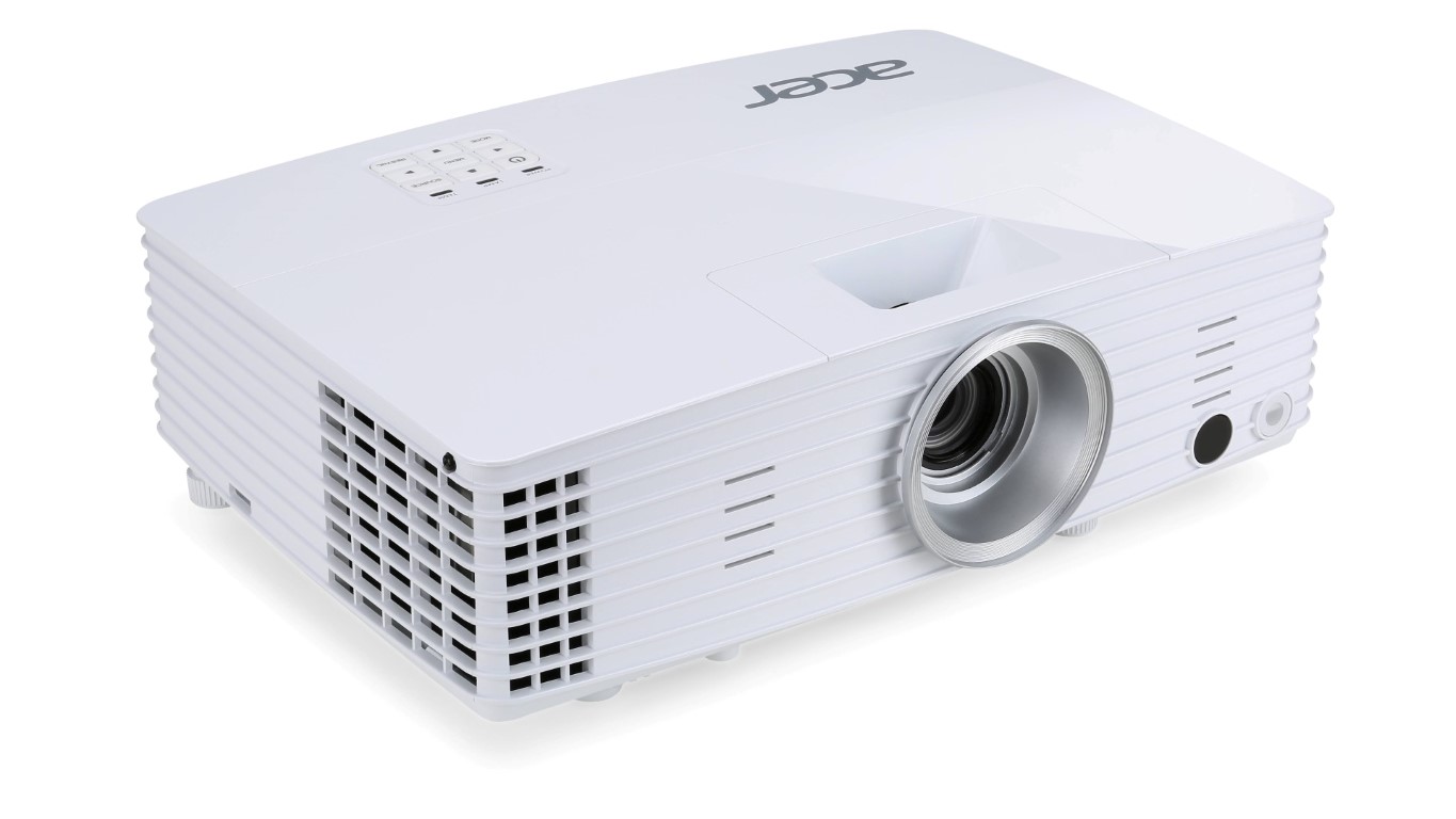 Full-HD-Beamer 4000 Lumen mieten – München/Fürstenfeldbruck, ab 89 €/Tag