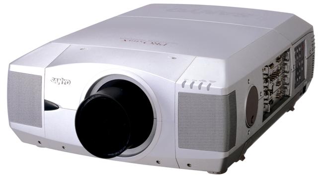 Hochleistungsbeamer 10000 ANSI Lumen mieten – München/Fürstenfeldbruck, ab 585 €/Tag