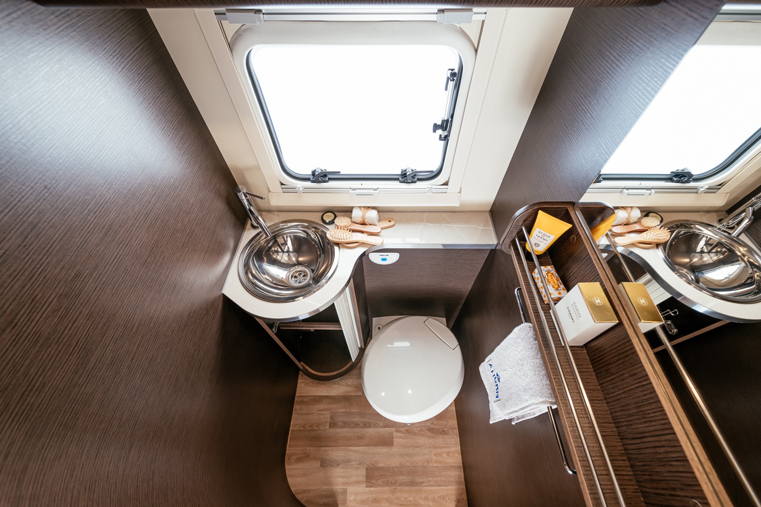 Wohnmobil Alaska TE mieten – bis zu 4 Schlafplätze, ab 120 €/Tag, 33 Stationen – 2