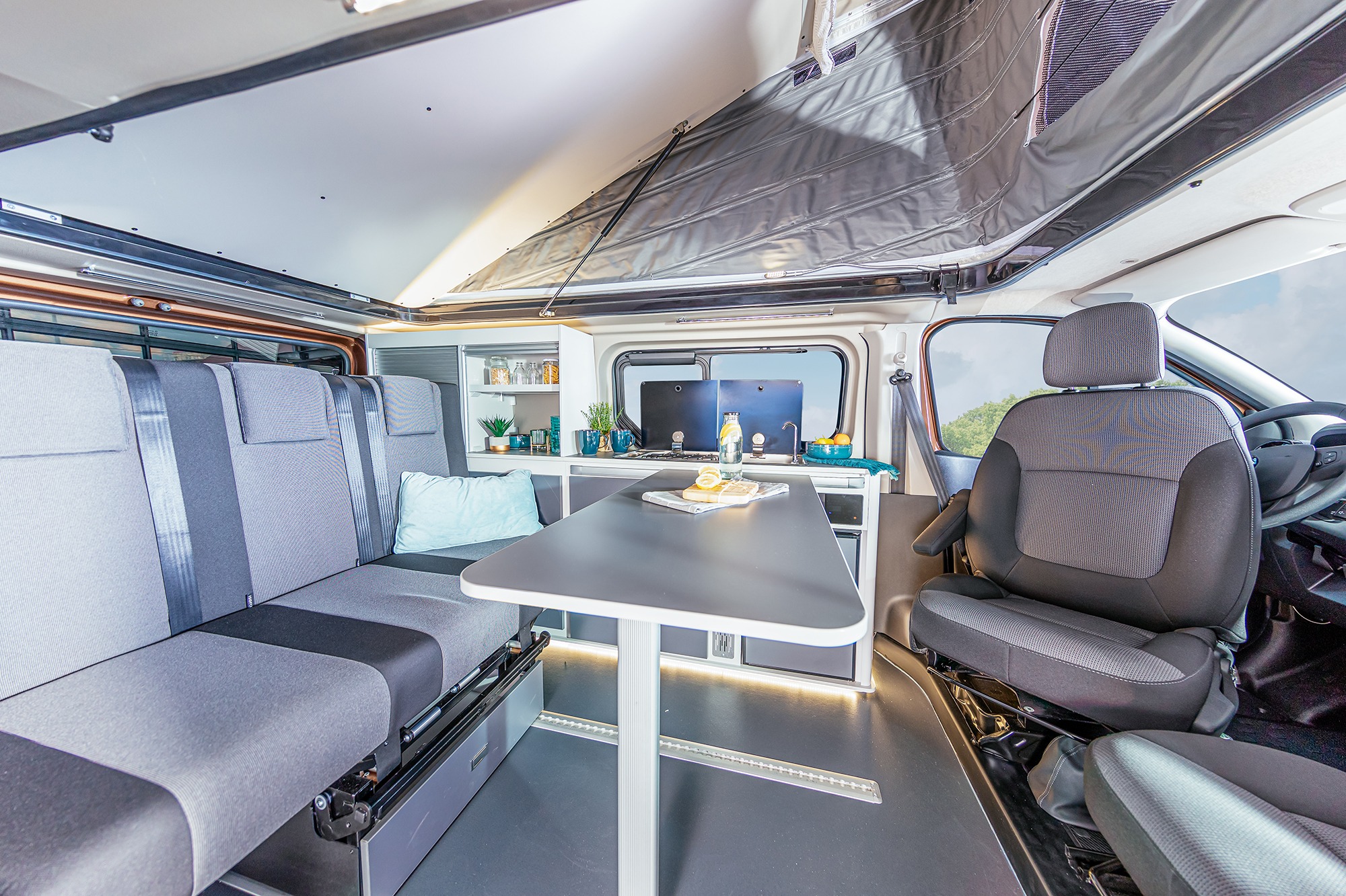 Campervan Van City mieten – 4 Schlafplätze, ab 85 €/Tag, 33 Stationen – 4