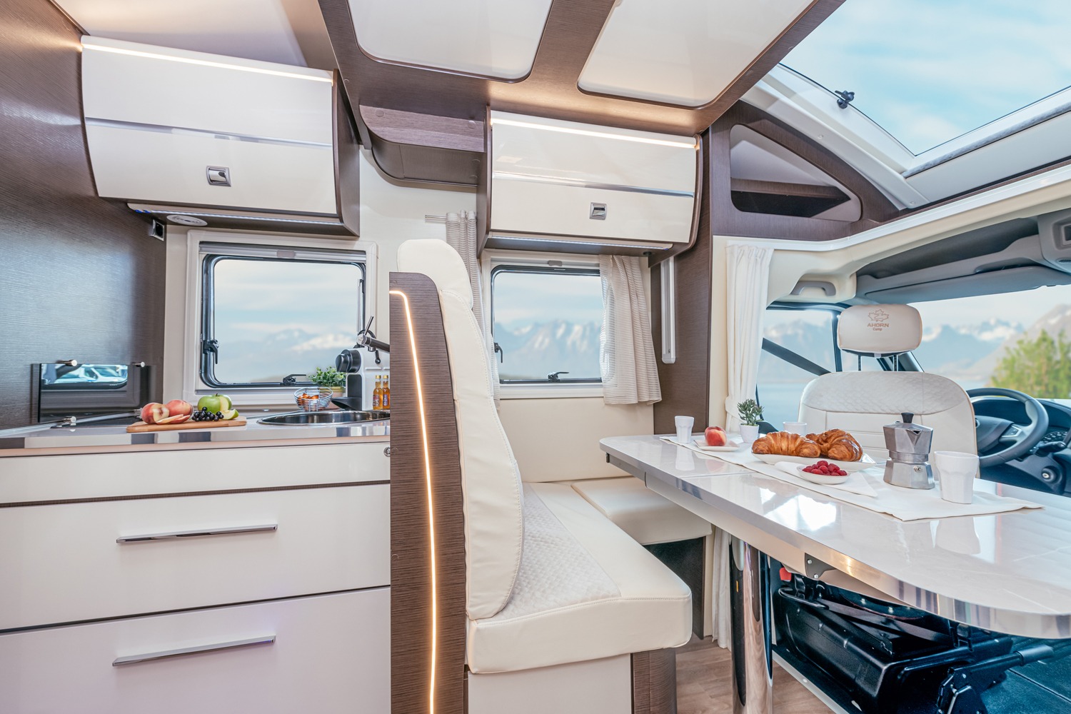 Wohnmobil Alaska TQ mieten – bis zu 4 Schlafplätze, ab 120 €/Tag, 33 Stationen