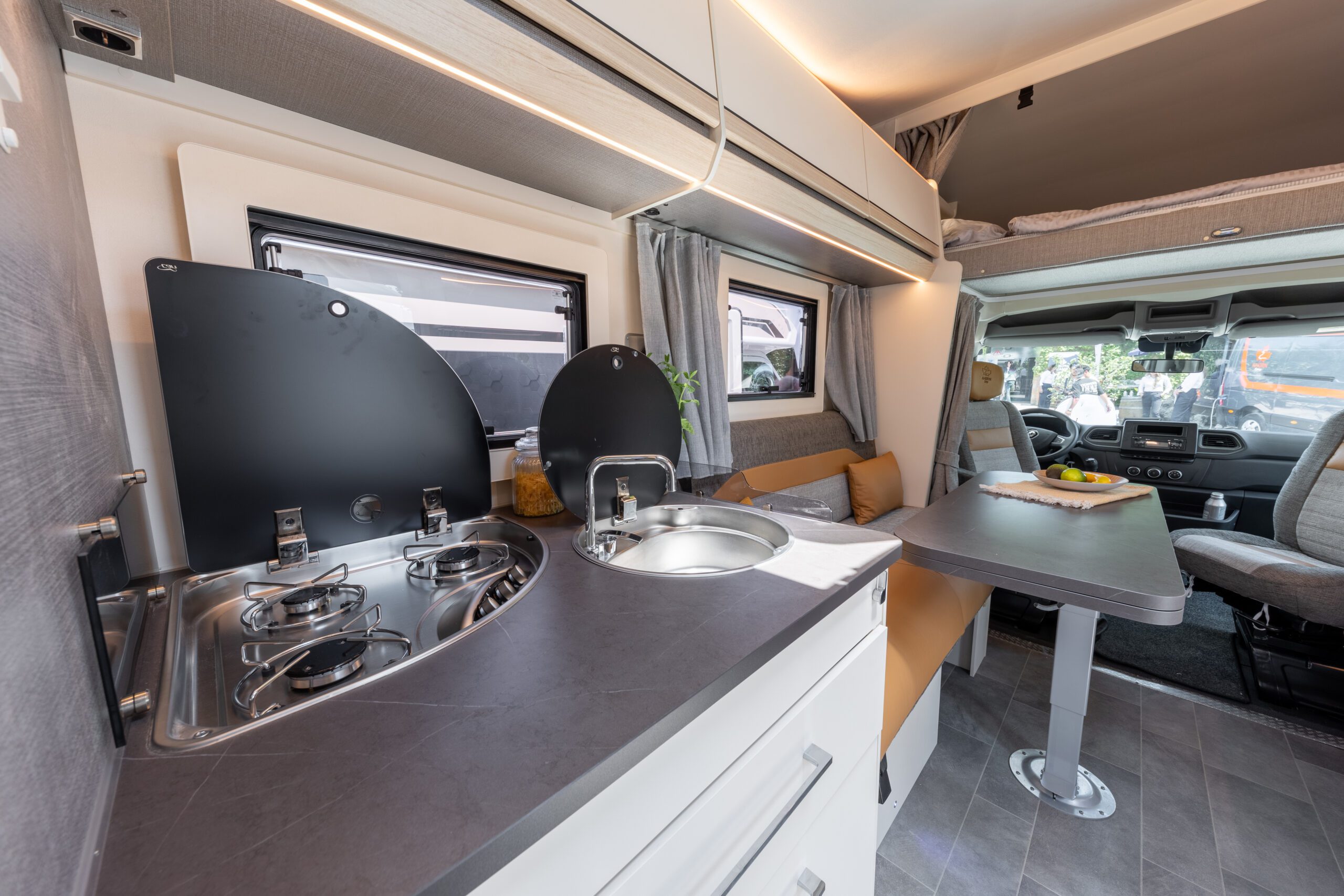 Wohnmobil ACA 640 mieten – bis zu 4 Schlafplätze, ab 115 €/Tag, 33 Stationen – 5