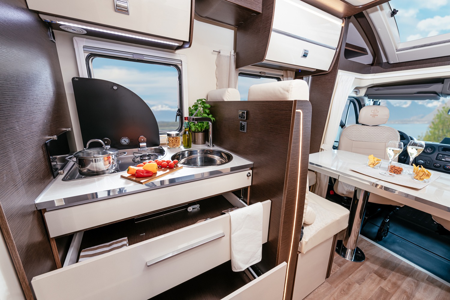 Wohnmobil Alaska TD mieten – bis zu 4 Schlafplätze, ab 120 €/Tag, 33 Stationen – 2