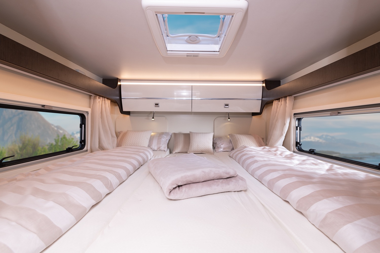 Wohnmobil Alaska TE mieten – bis zu 4 Schlafplätze, ab 120 €/Tag, 33 Stationen – 4