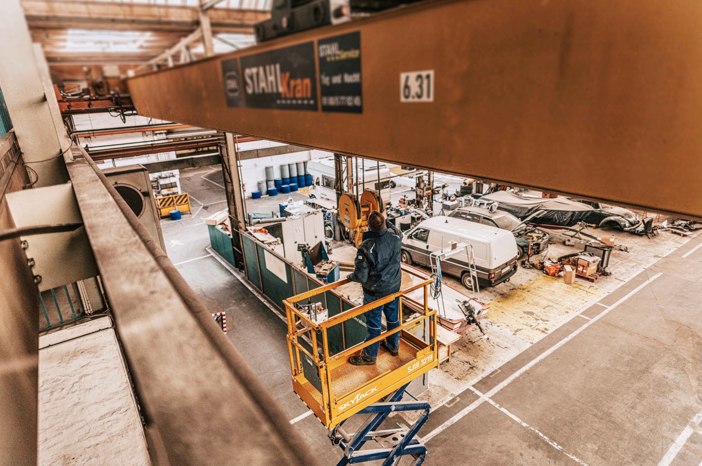 Scherenarbeitsbühne 8 m mieten – 29 Standorte deutschlandweit