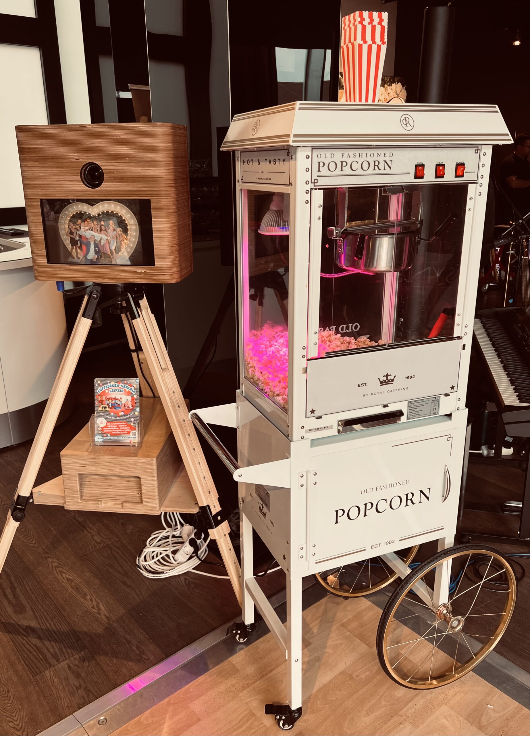Wedding-Popcornmaschine XXL Weiß / Gold mieten – Leipzig, ab 69 €/Tag – 2