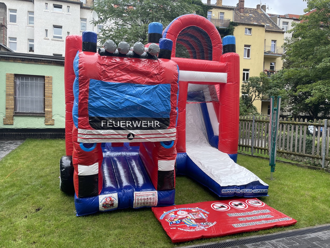 Fallschutzmatte weiß 2 x 1 m mieten – Leipzig, 10 € pauschal – 5
